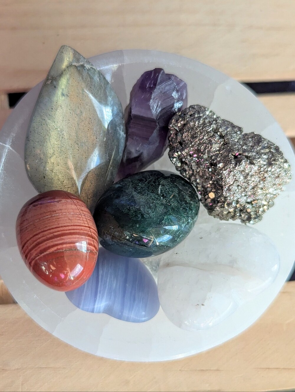 7 Chakra ☪️ Energy boosting Meditation Set ⭐ carved & rough Pocket Stones